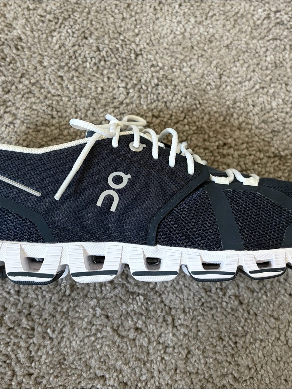 On Cloud 2.0 Lightweight Men’s Running Shoes - Navy and White - Picture 2 of 7